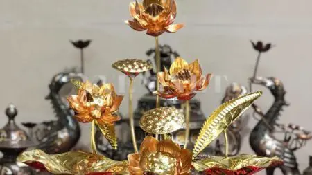 Home 14 Hoa sen bằng đồng