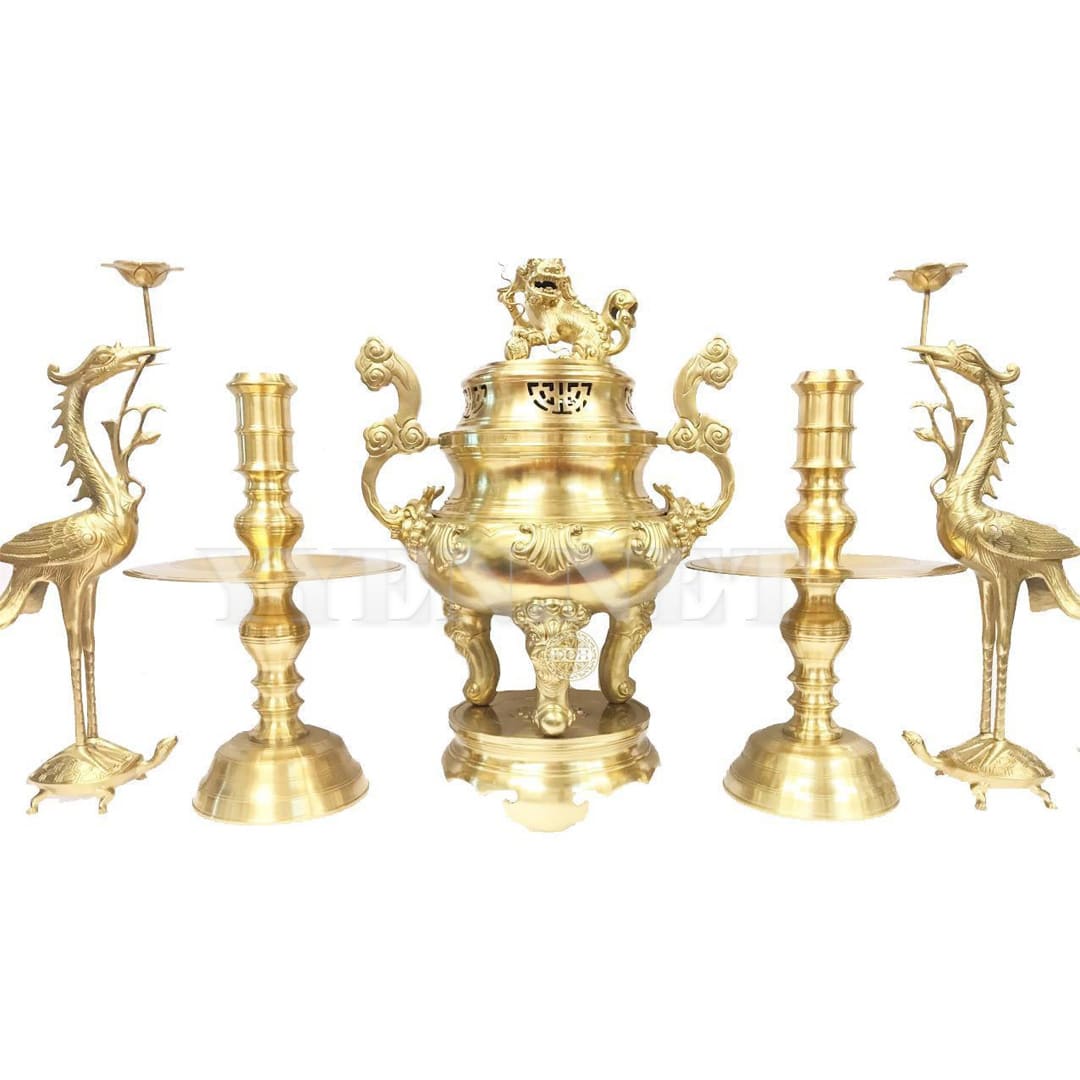 Đồ đồng mạ vàng